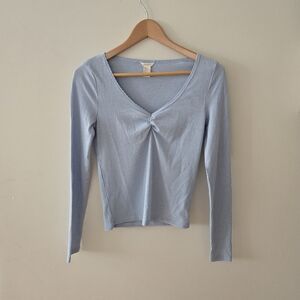 BNWOT Forever 21 pale pastel Blue Ribbed ruched Front long sleeve top small